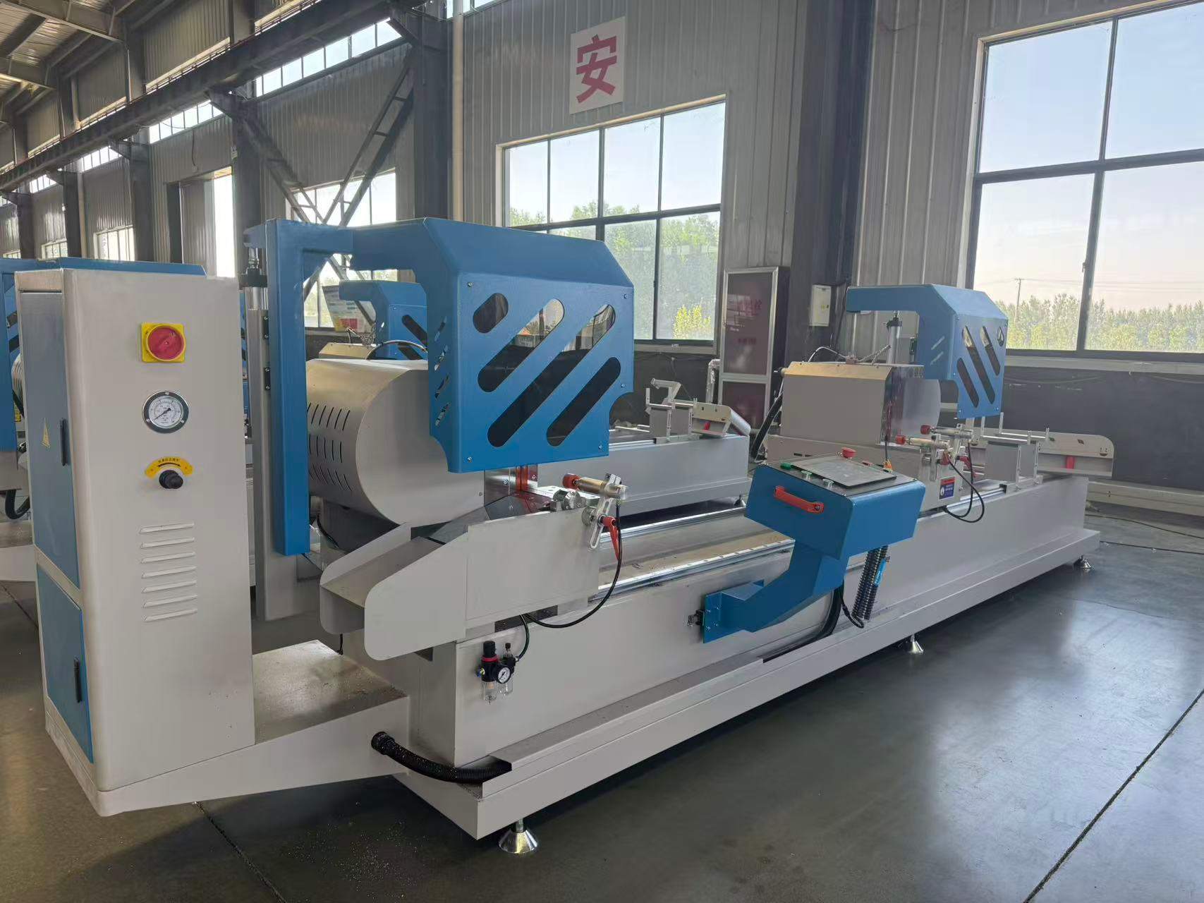 450 mm CNC kahepealine sisemine pöördeline täppislõikamine (45°/90°)
